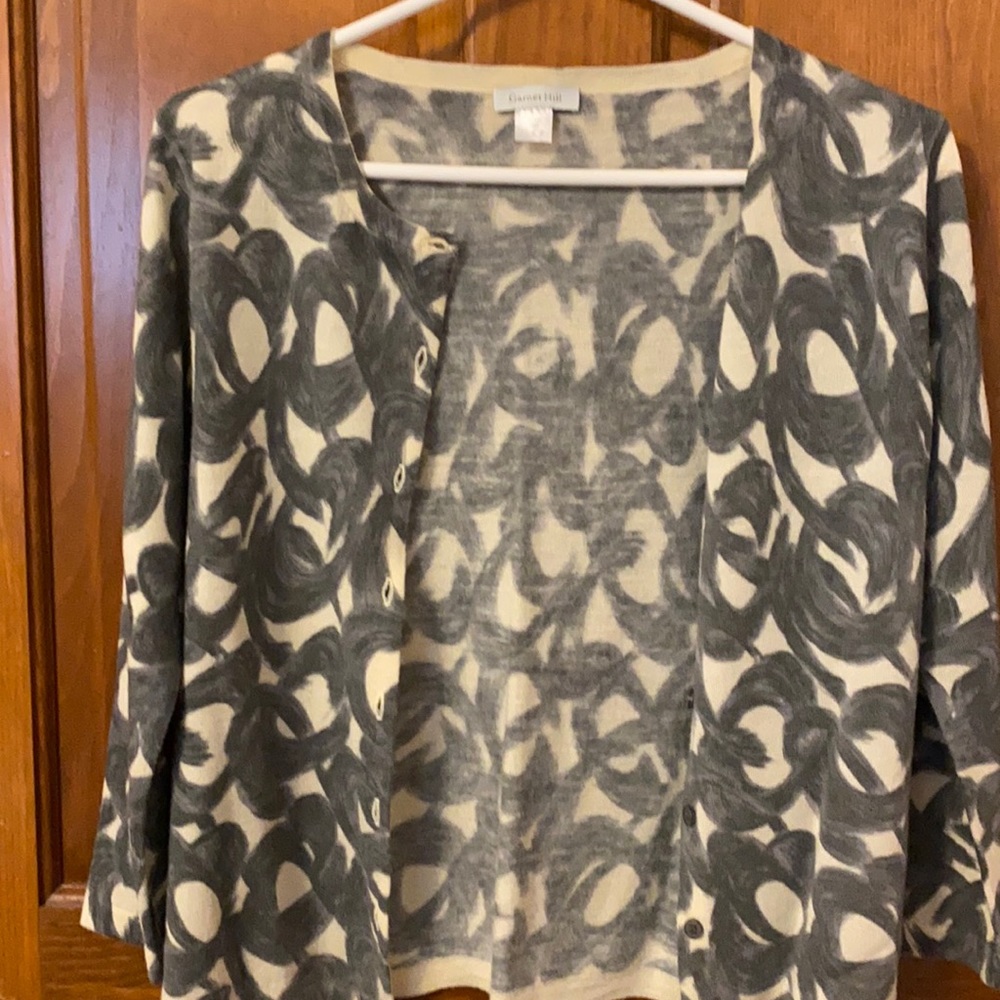 Garnet hill women cardigan used like new